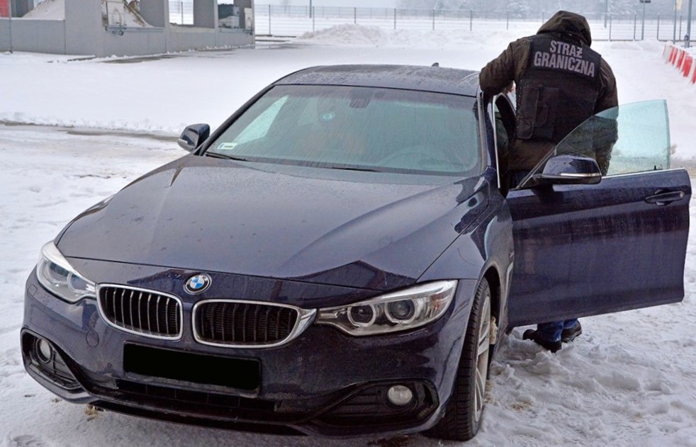 Skradzione w Holandii luksusowe BMW zabezpieczone w