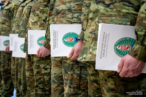 Wręczenie aktów mianowania na stopień kaprala w komendzie BiOSG