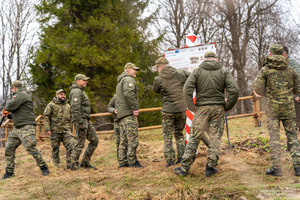 posadowienie znaków symbolizujących placówki SG
