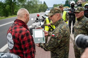 spotkanie funkcjonariusza/motocyklisty z Komendantem BiOSG spotkanie funkcjonariusza/motocyklisty z Komendantem BiOSG