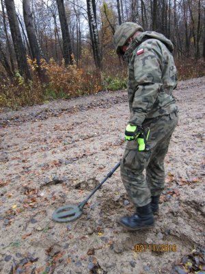 znaleziono granat moździerzowy z okresu II Wojny Światowej 