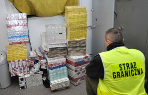 ukraińskie papierosy ujawnione na posesji 