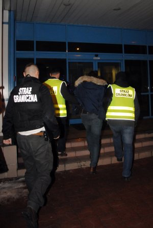 Rozpracowano szajkę trudniącą się przestępczością migracyjną 