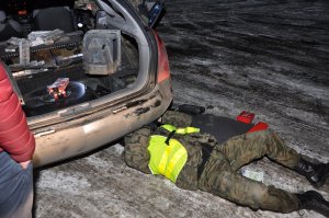 Papierosy przewożone były w licznych skrytkach konstrukcyjnych. Fot. PSG Rzeszów - Jasionka 