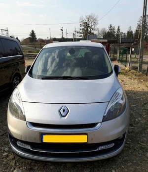 Renault Scenic r.prod. 2012, skradziony w Holandii, wartość 40 tys. zł 