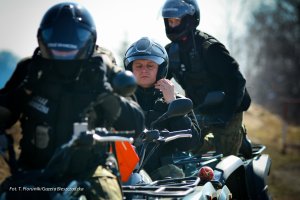 Wspólne szkolenie funkcjonariuszy Bieszczadzkiego Oddziału SG i GOPR-u w Bieszczadach 
