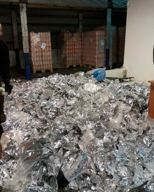 kontrabanda melasy tytoniowej do fajek wodnych 