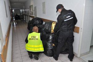 zatrzymano 230 kg liści tytoniu o wartości przekraczającej 113 tys. zł 