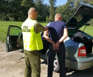 Funkcjonariusze BiOSG zatrzymali grupę nielegalnych imigrantów z Bangladeszu 