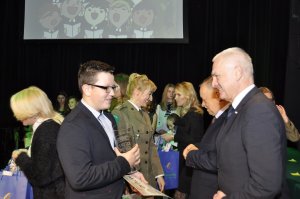 gratulacje dla laureatów festiwalu 
