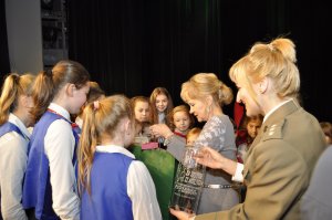 gratulacje dla laureatów festiwalu 