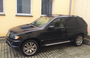 BMW X5 zatrzymane przez funkcjoanriuszy z PSG w Rzeszowie - Jasionce 