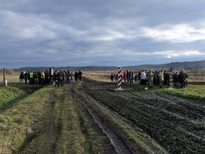 Przekazanie światełka w przejściu granicznym w Malhowicach 