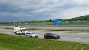 porzucona na poboczu autostrady A4Toyota 