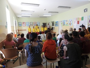 BRAVE KIDS z występami w Strzeżonym Ośrodku dla Cudzoziemców w Przemyślu 