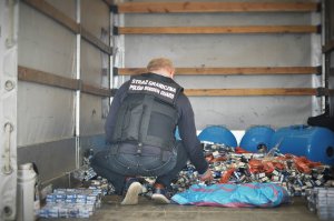 Hydrofory wypełnione kontrabandą 
