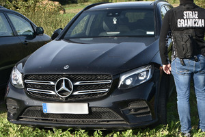 Odzyskany Mercedes GLC 250 