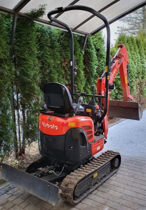 zatrzymana minikoparka 