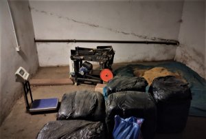 Zdjęcie z realizacji sprawy (ujawniony tytoń) 