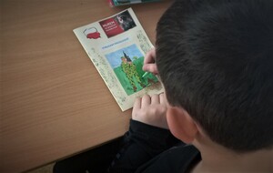 nadesłane zdjęcia dzieci przygotowujących podziękowania 