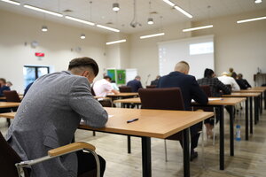Egzaminy dla kandydatów do służby w SG 