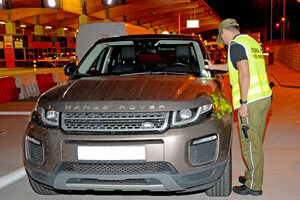 odzyskany pojazd marki Land Rover 