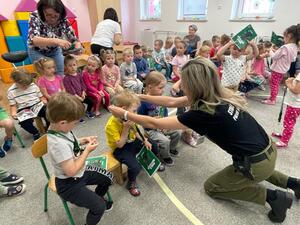 spotkania strażników granicznych z dziećmi i młodzieżą 