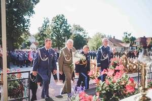 XXIV Pielgrzymka Służb Mundurowych Województwa Podkarpackiego (Fot. FB Sanktuarium Matki Bożej Pocieszenia w Leżajsku) 