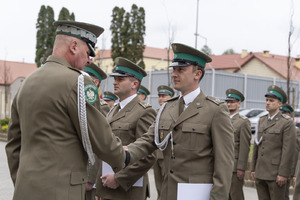 Wręczenie aktów mianowania na stopień młodszego chorążego w BiOSG 