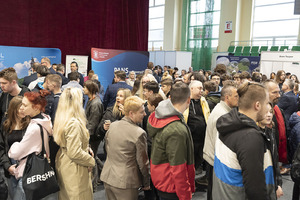 Bieszczadzki Oddział Straży Granicznej na targach pracy w Przemyślu 