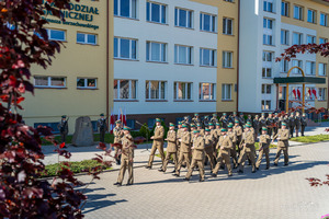 Święto Flagi Rzeczypospolitej Polskiej na terenie Komendy Bieszczadzkiego Oddziału Straży Granicznej w Przemyślu