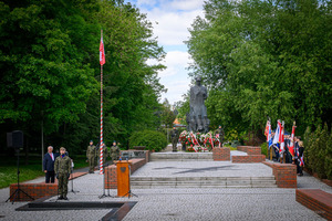 Uroczystości w Rzeszowie (zdjęcia: PUW, UMWP) Uroczystości w Rzeszowie (zdjęcia: PUW, UMWP)