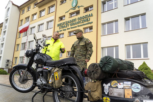 Strażnik graniczny z Podkarpacia wyruszył WSK-ą dookoła Polski