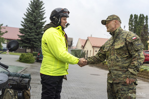 Strażnik graniczny z Podkarpacia wyruszył WSK-ą dookoła Polski