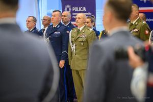 Uroczysta zbiórka w auli Oddziału Prewencji Policji w Rzeszowie fot. PUW