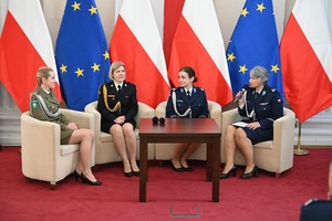 konferencja w Rzeszowie Zdjęcia Jerzy Żygadło/PUW Rzeszów oraz Podkarpacka Policja