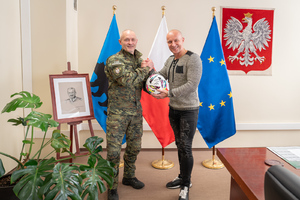 Szymon Marciniak z wizytą w komendzie BiOSG