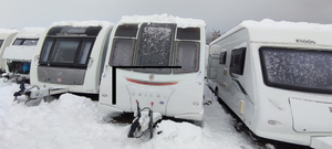 Odzyskane przyczepy kempingowe