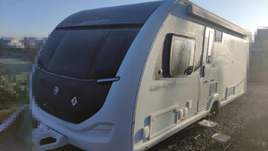 Odzyskane przyczepy kempingowe