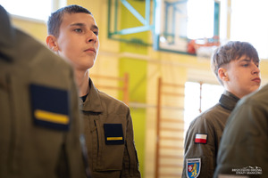 Zajęcia w szkole przeprowadzone przez funkcjonariuszkę BiOSG