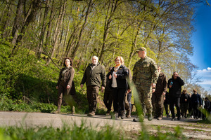 Dzień Ziemi - zasadzenie Zakątka Leśnego na 35. lat BiOSG Dzień Ziemi - zasadzenie Zakątka Leśnego na 35. lat BiOSG