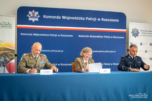 Bieszczadzki Oddział SG i Policja z Podkarpacia podpisały porozumienia ze szkołami średnimi