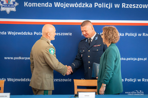 Bieszczadzki Oddział SG i Policja z Podkarpacia podpisały porozumienia ze szkołami średnimi